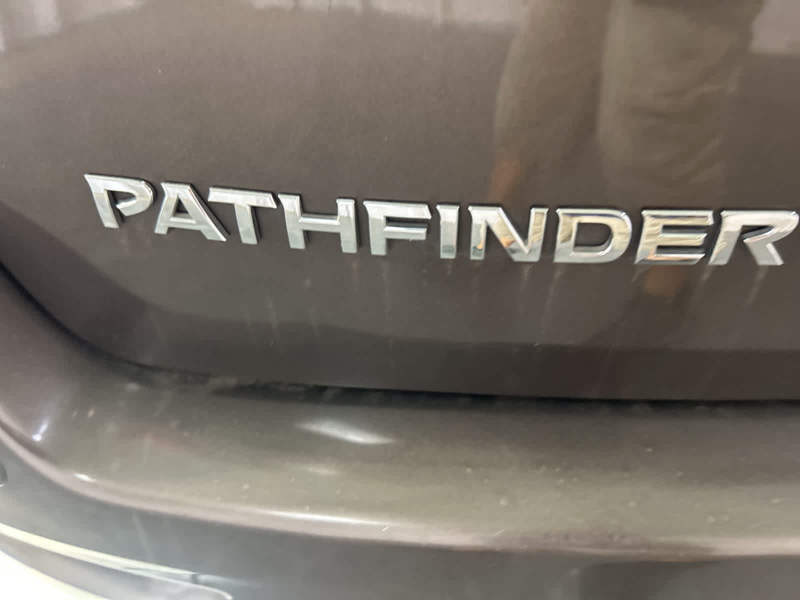 Thumbnail: 2015 Nissan Pathfinder - 12