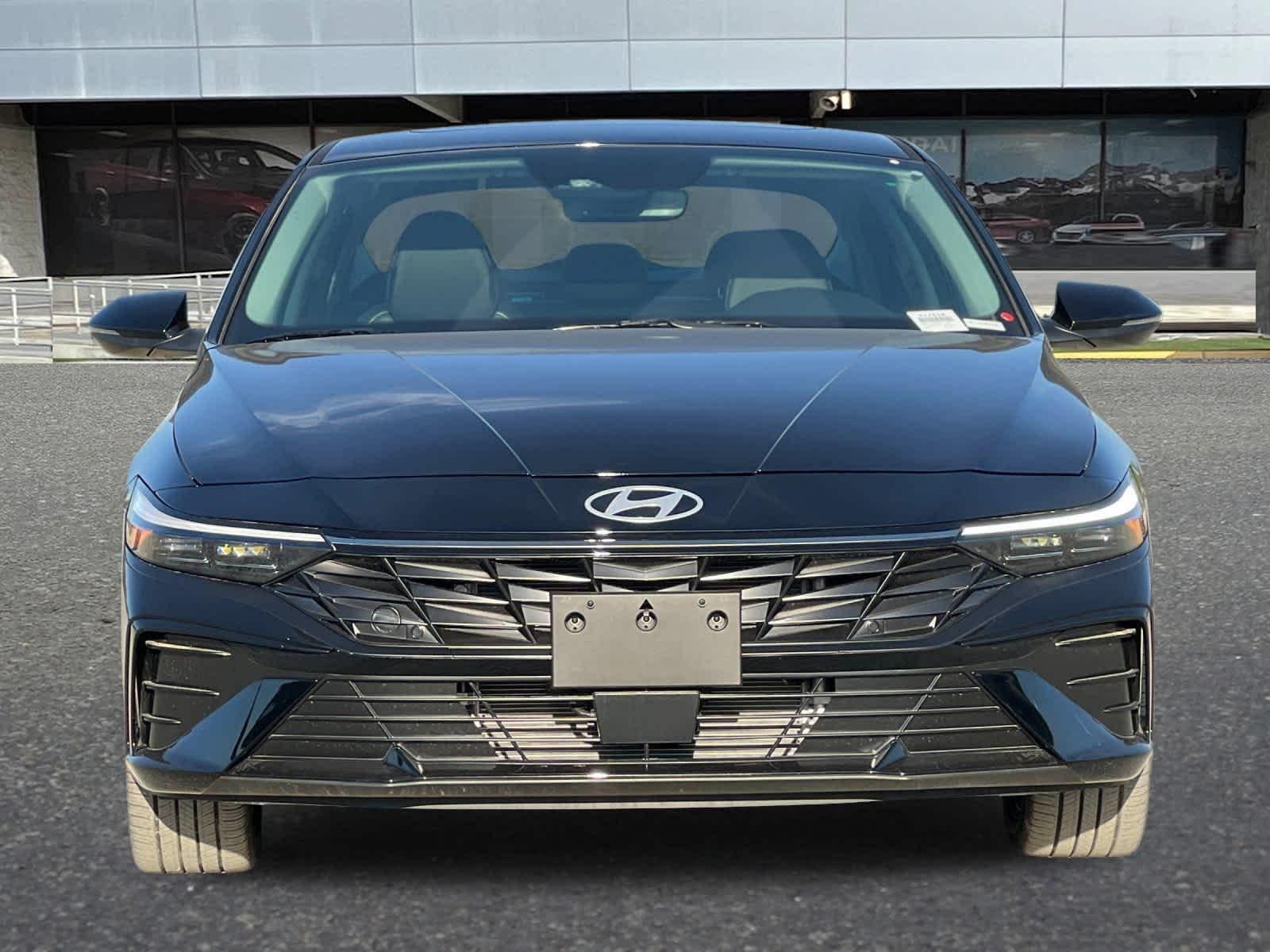 Thumbnail: 2025 Hyundai Elantra - 10