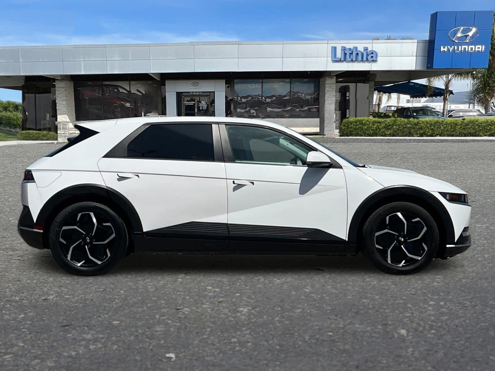 Thumbnail: 2024 Hyundai Ioniq 5 - 8