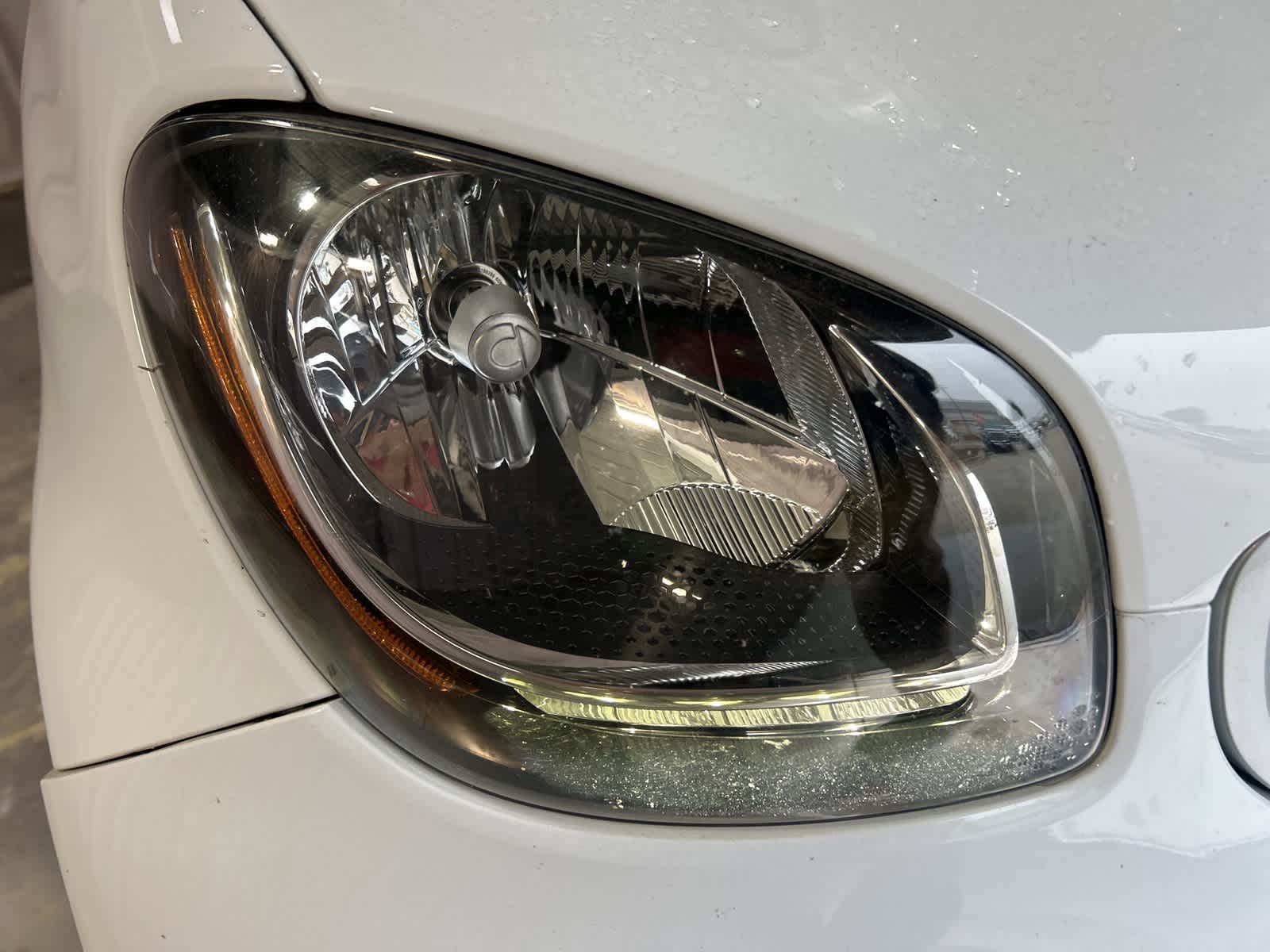 Thumbnail: 2016 smart fortwo - 4