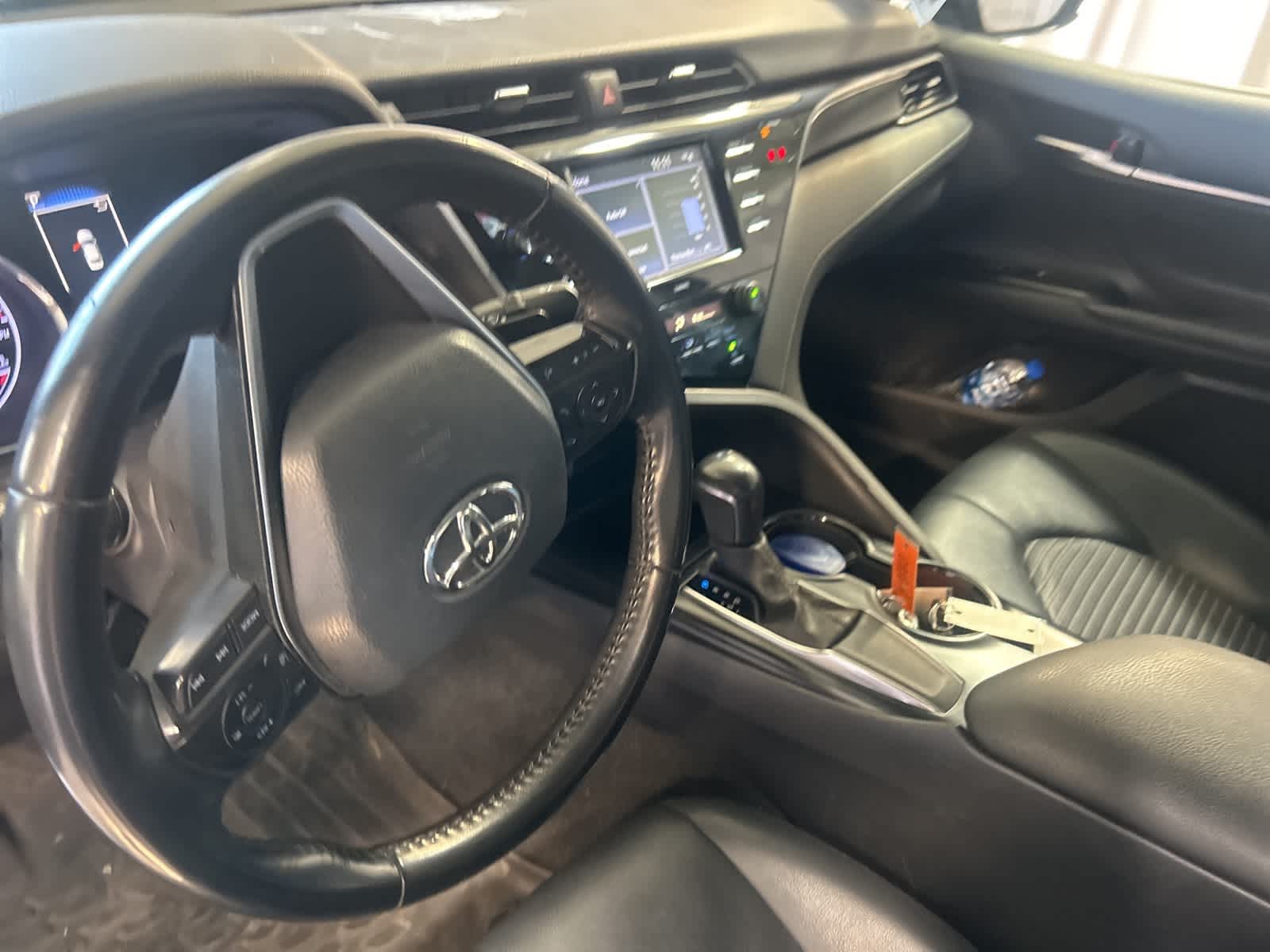 Thumbnail: 2020 Toyota Camry - 25