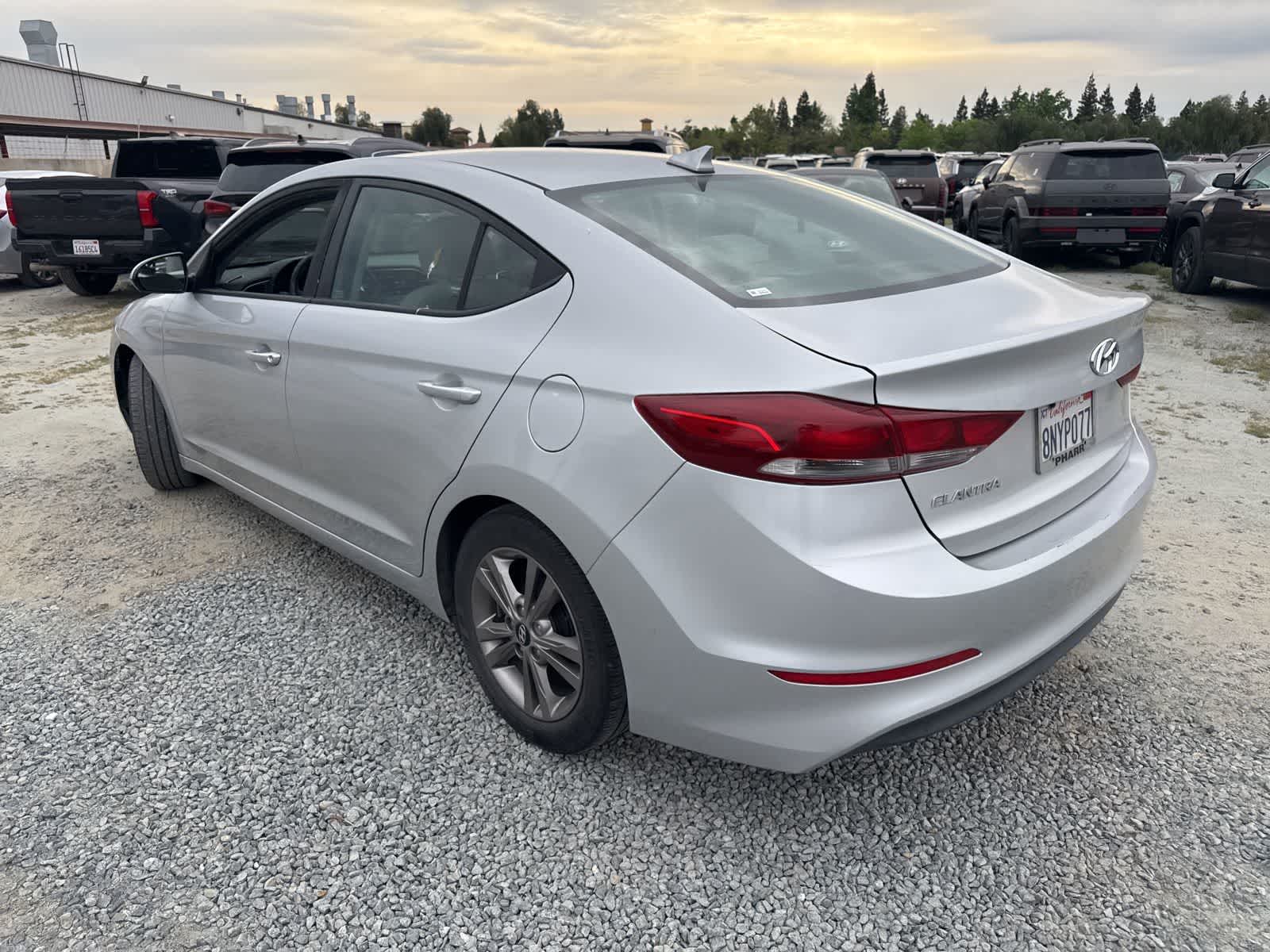 2017 Hyundai Elantra SE photo 6