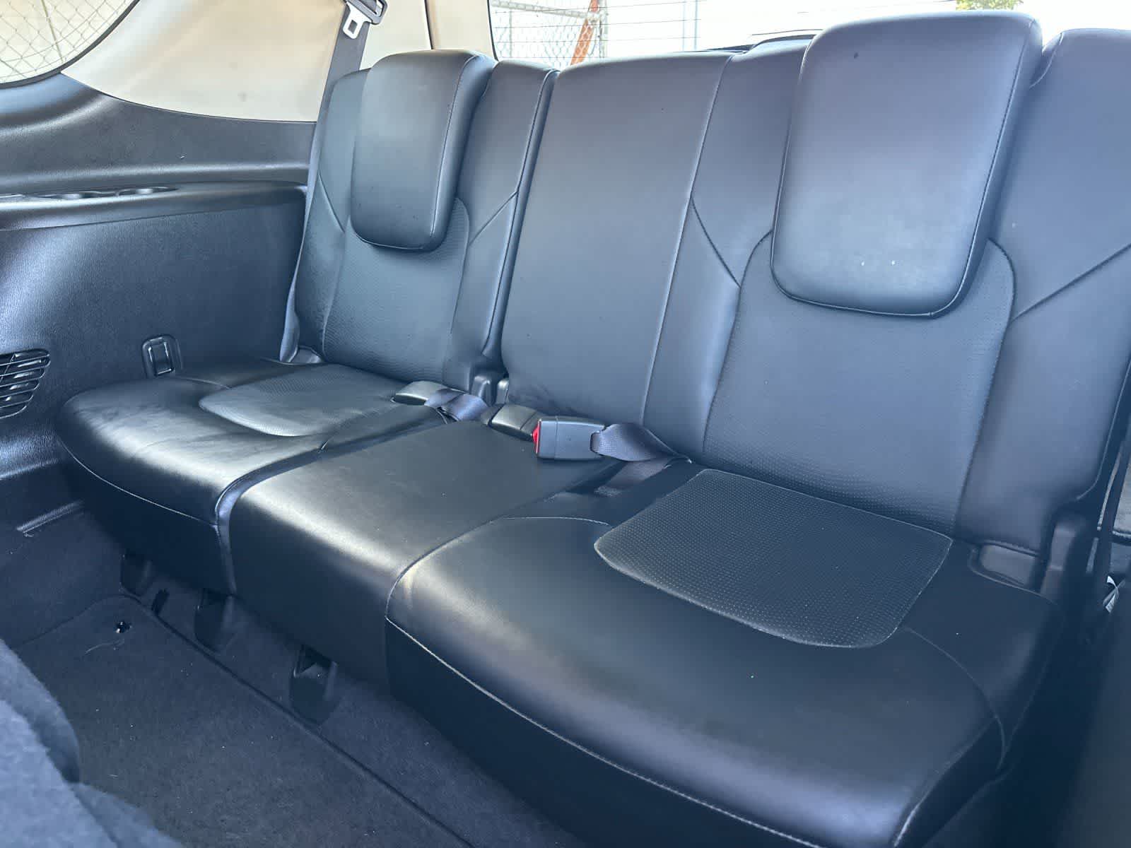 Thumbnail: 2016 INFINITI QX80 - 16