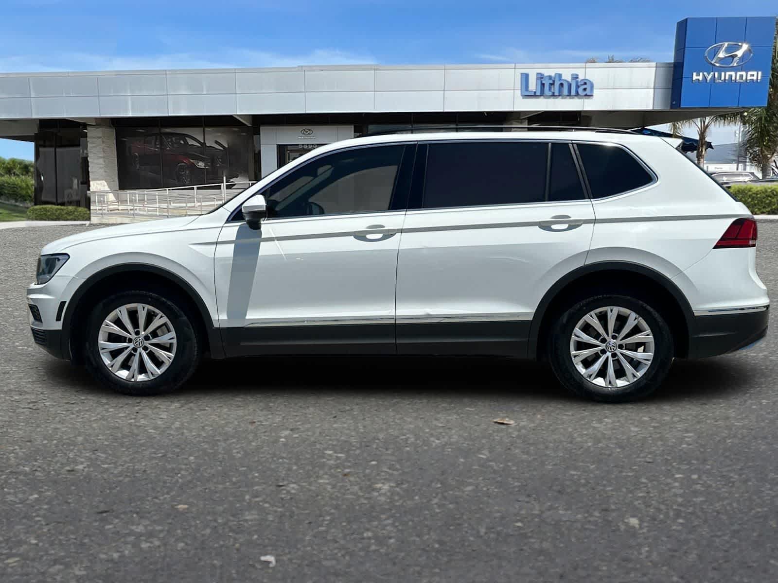 Thumbnail: 2018 Volkswagen Tiguan - 5