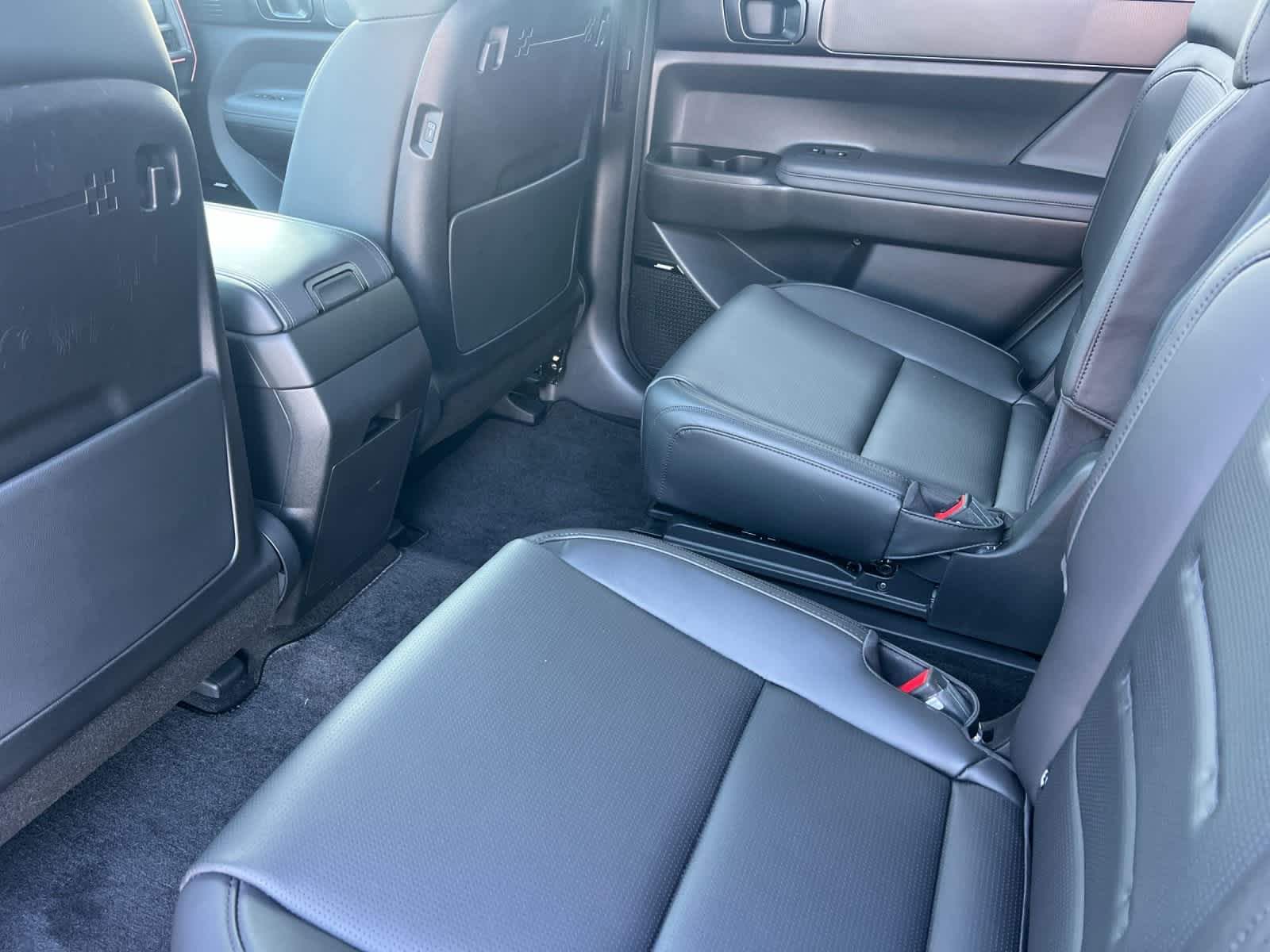 Thumbnail: 2025 Hyundai Santa Fe - 5