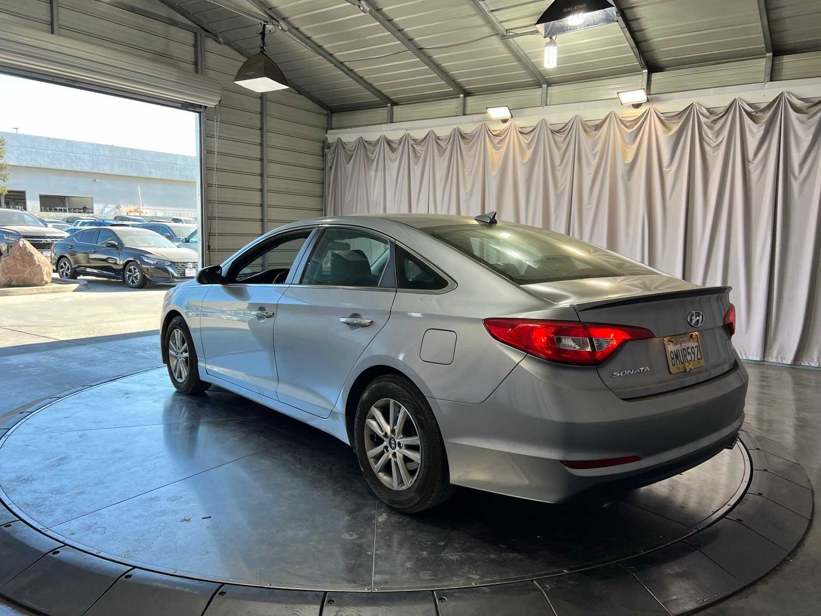 Thumbnail: 2017 Hyundai Sonata - 5