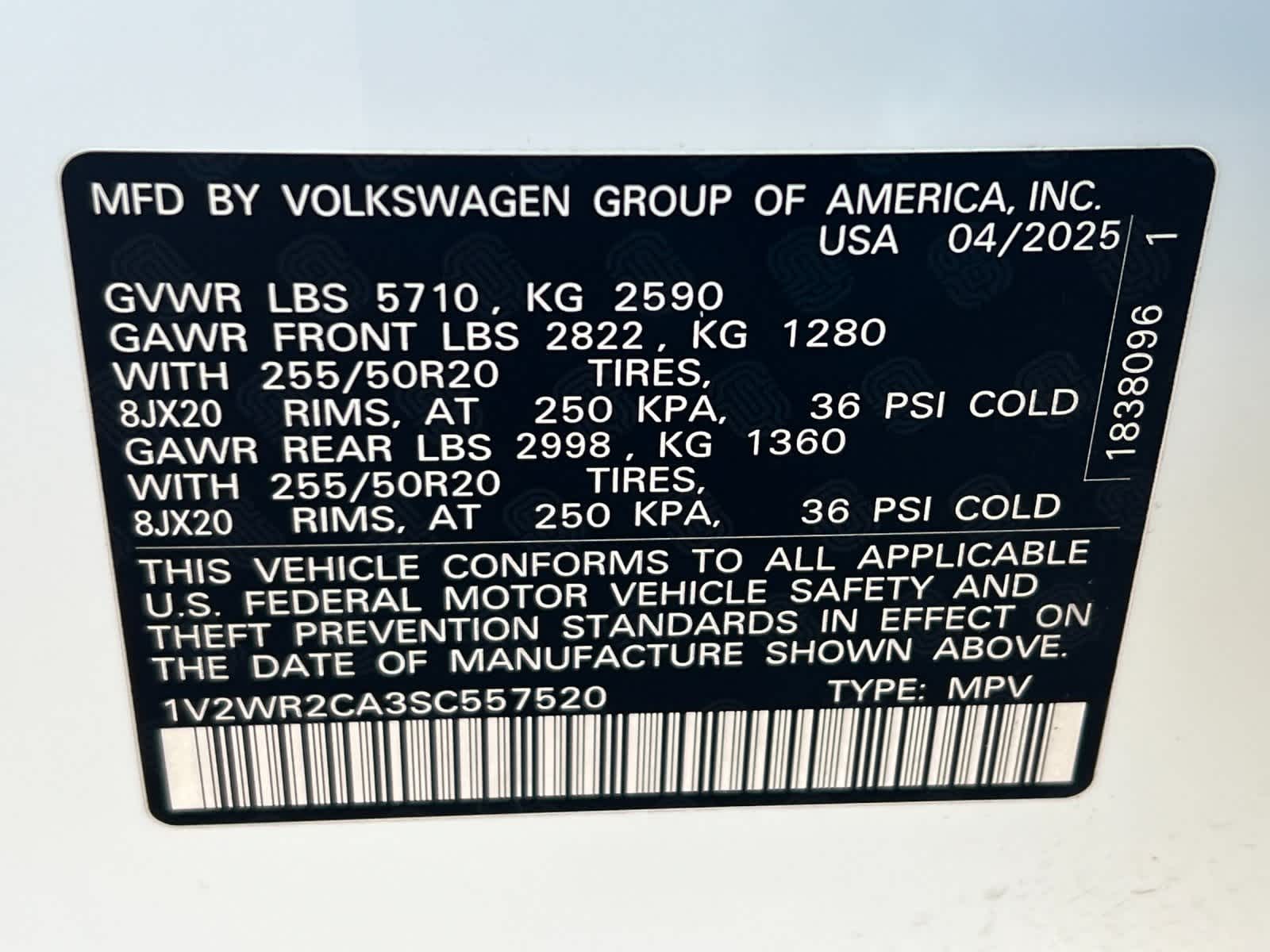 Thumbnail: 2025 Volkswagen Atlas - 32