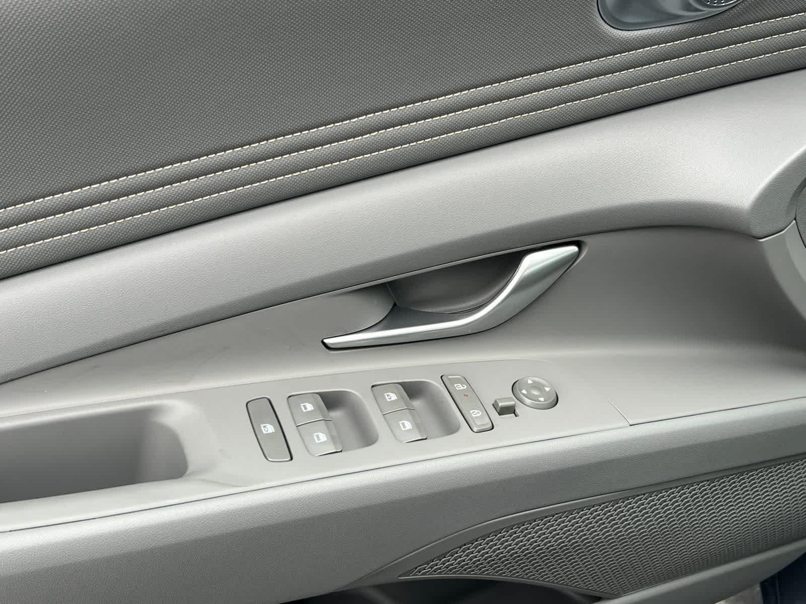 Thumbnail: 2026 Hyundai Elantra - 13