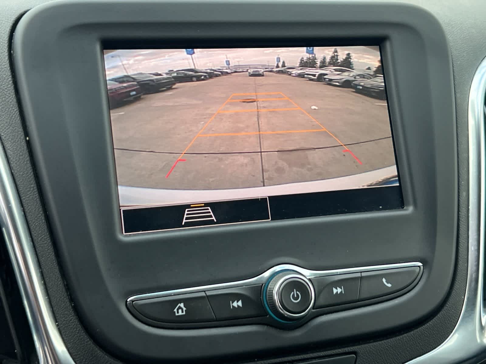 Thumbnail: 2022 Chevrolet Equinox - 19