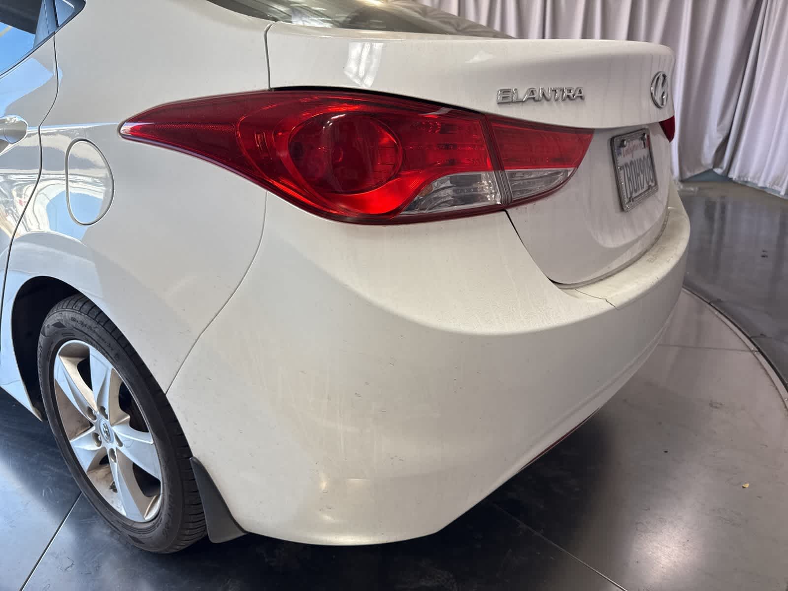 Thumbnail: 2013 Hyundai Elantra - 8