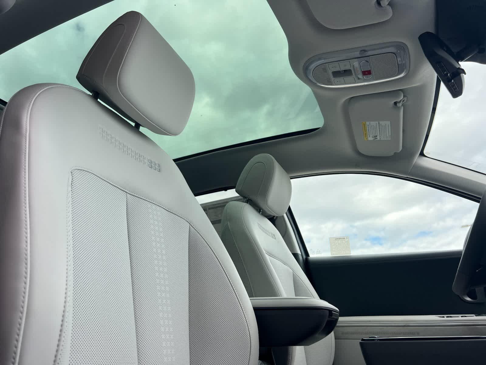 Thumbnail: 2026 Hyundai Ioniq 5 - 16