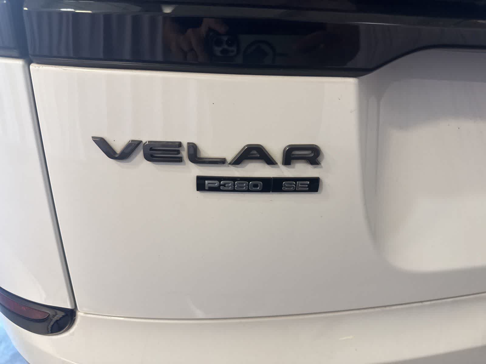 Thumbnail: 2018 Land Rover Range Rover Velar - 11