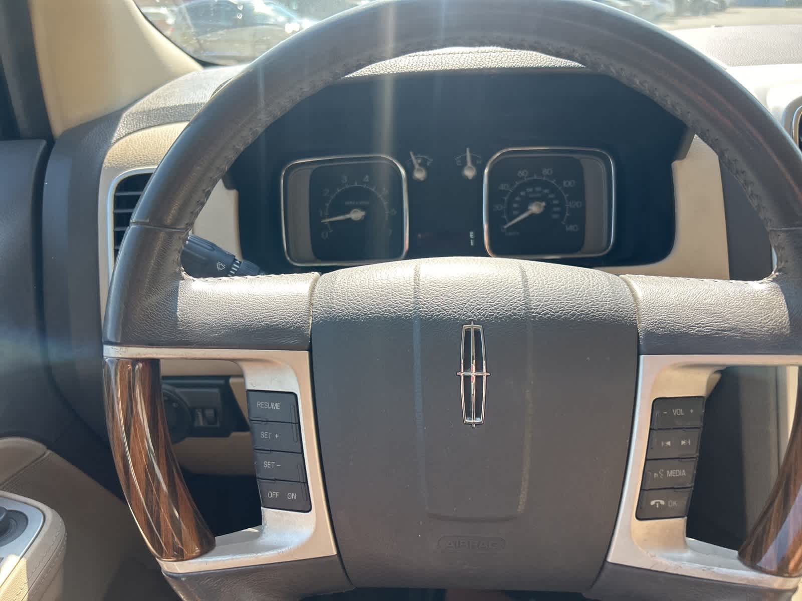 Thumbnail: 2010 Lincoln MKX - 29