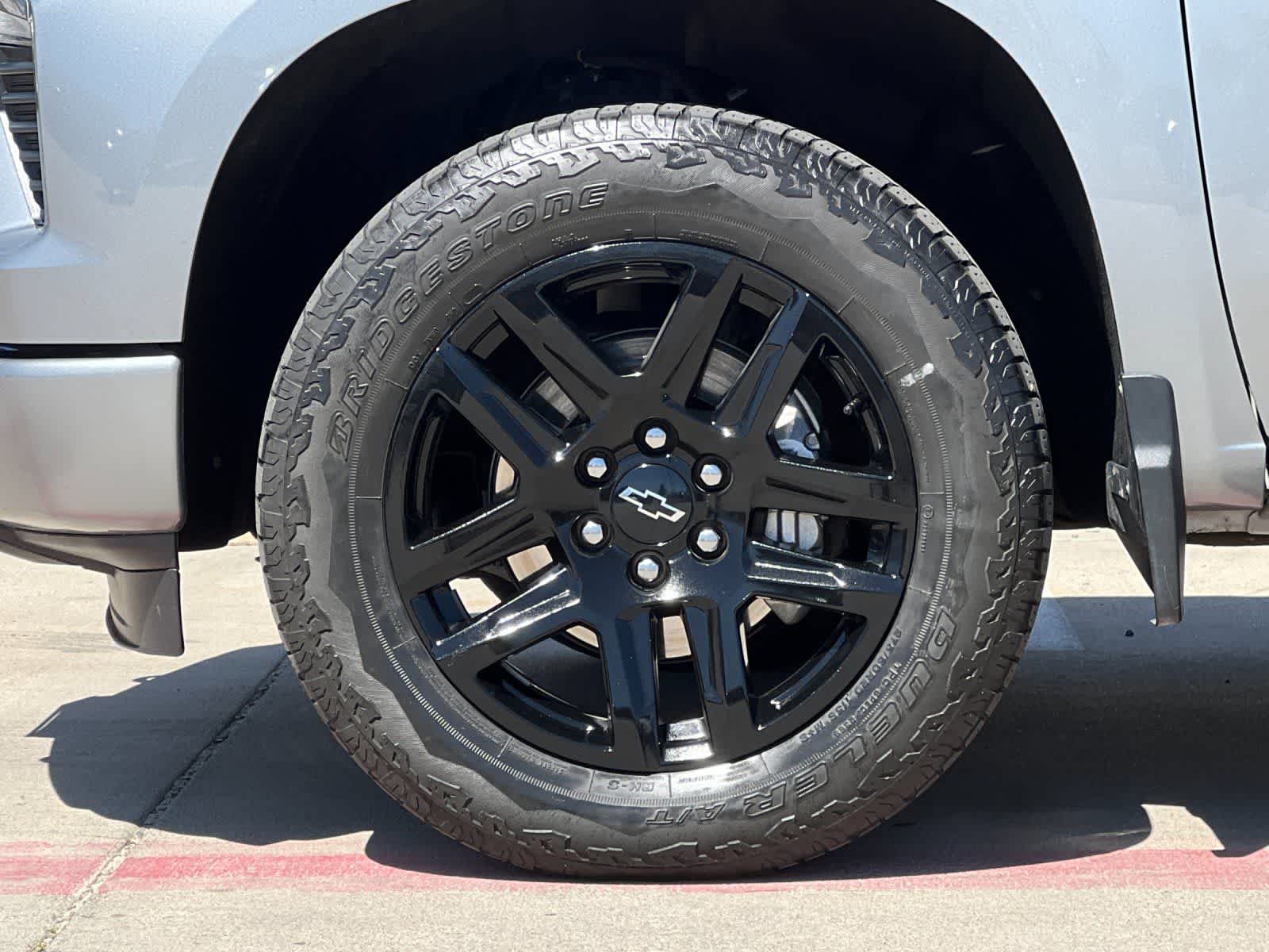 Thumbnail: 2023 Chevrolet Silverado 1500 - 26