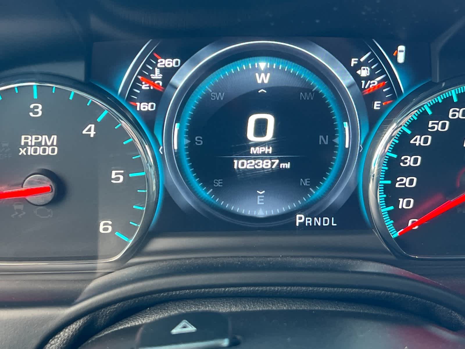 Thumbnail: 2020 GMC Yukon XL - 28
