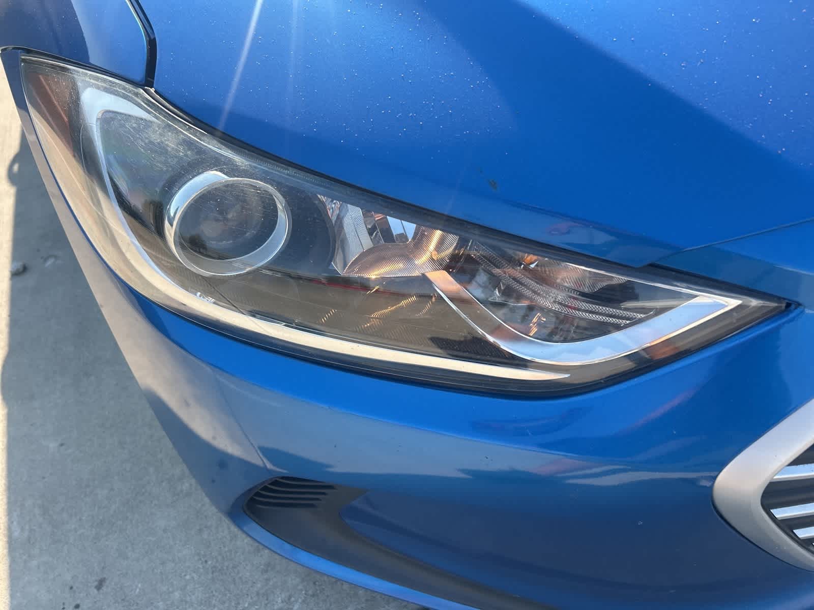 Thumbnail: 2018 Hyundai Elantra - 3