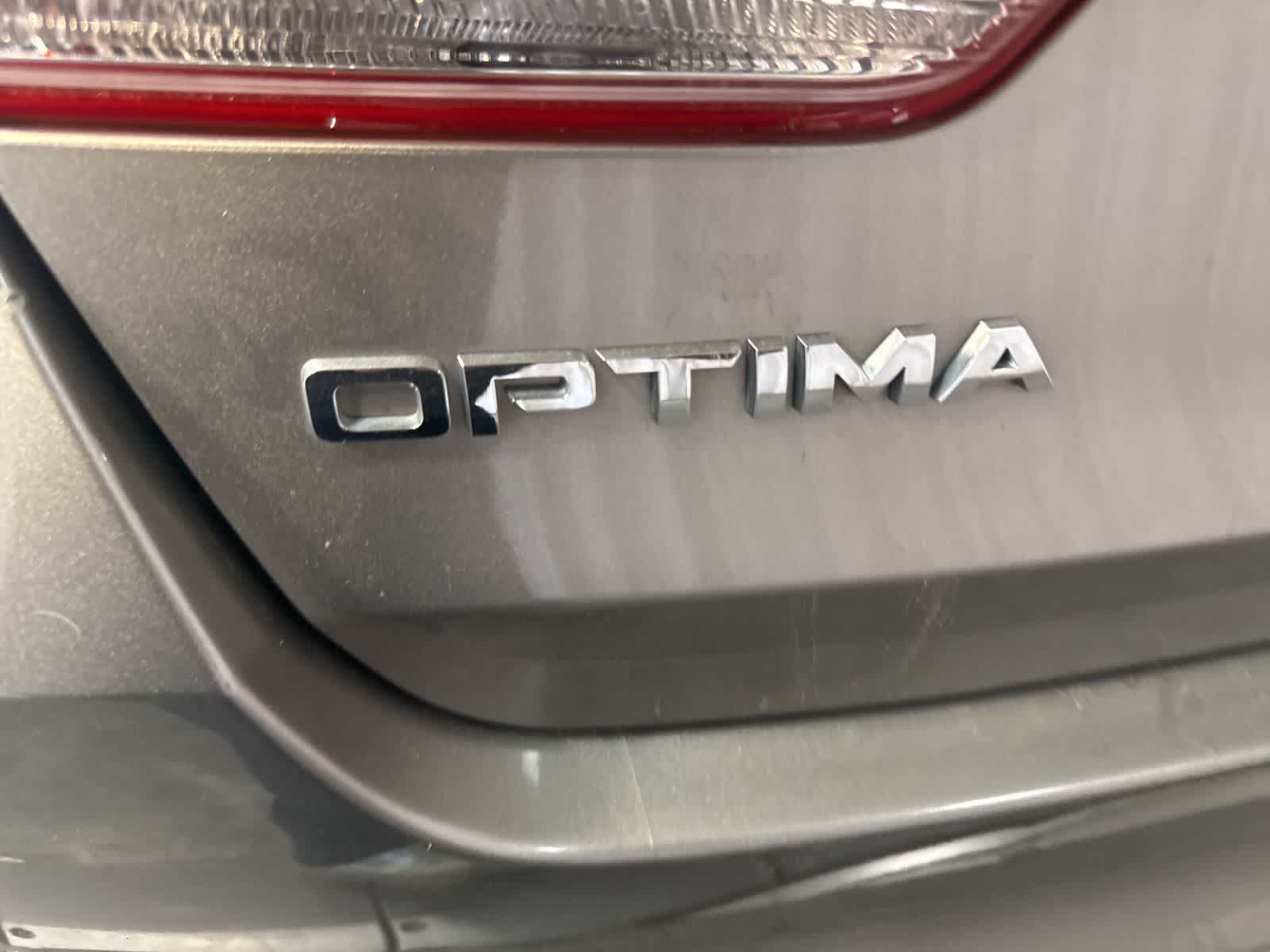 Thumbnail: 2016 Kia Optima - 14