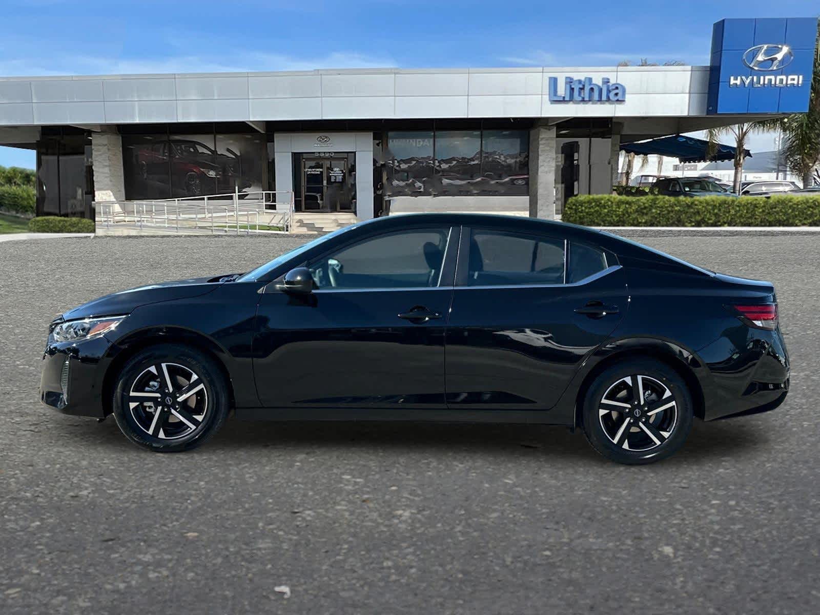 Thumbnail: 2025 Nissan Sentra - 5