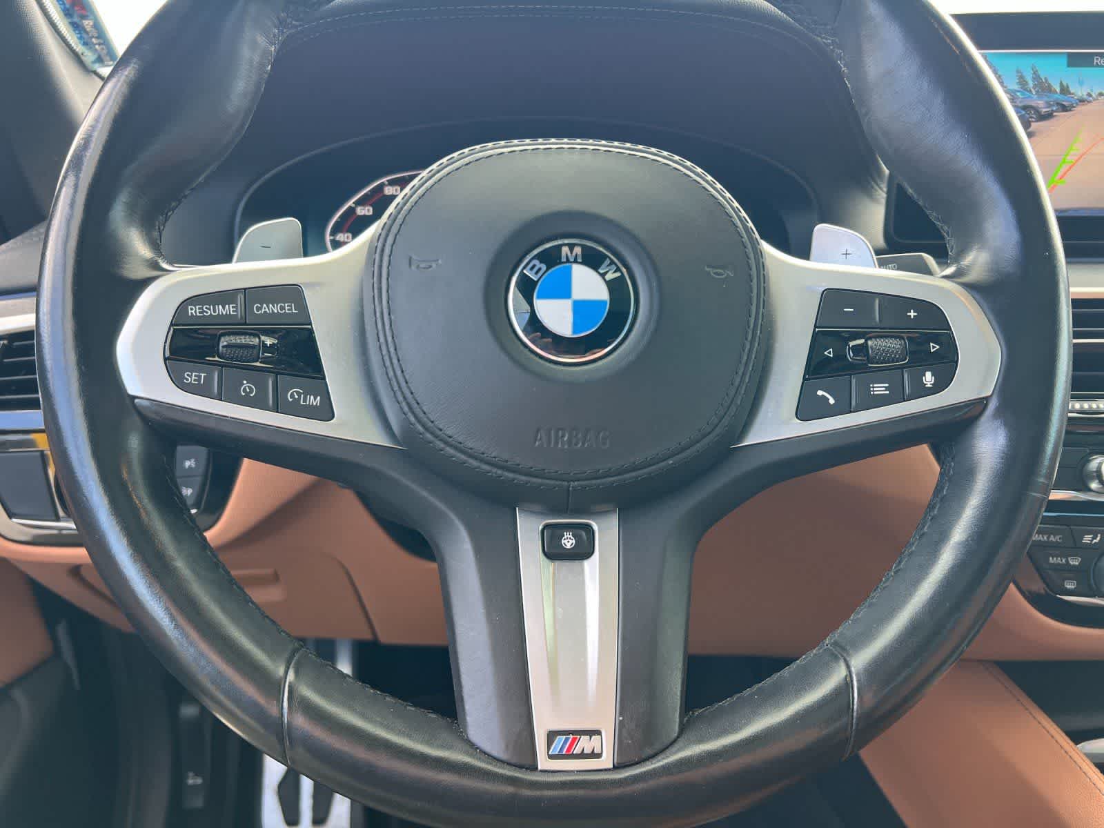 Thumbnail: 2022 BMW 5 Series - 23