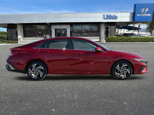 Thumbnail: 2025 Hyundai Elantra - 9
