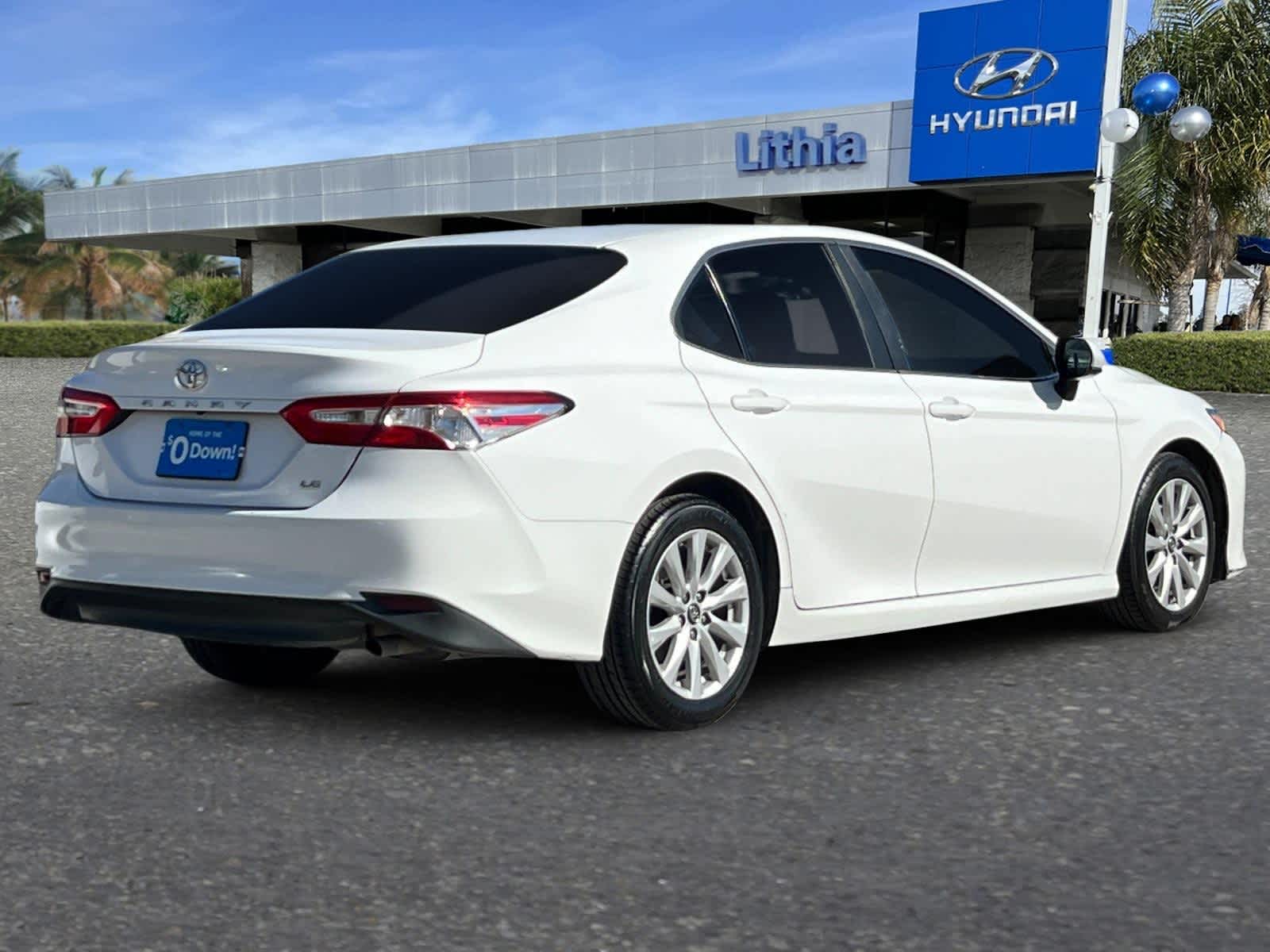 Used 2018 Toyota Camry LE with VIN 4T1B11HK0JU566554 for sale in Fresno, CA