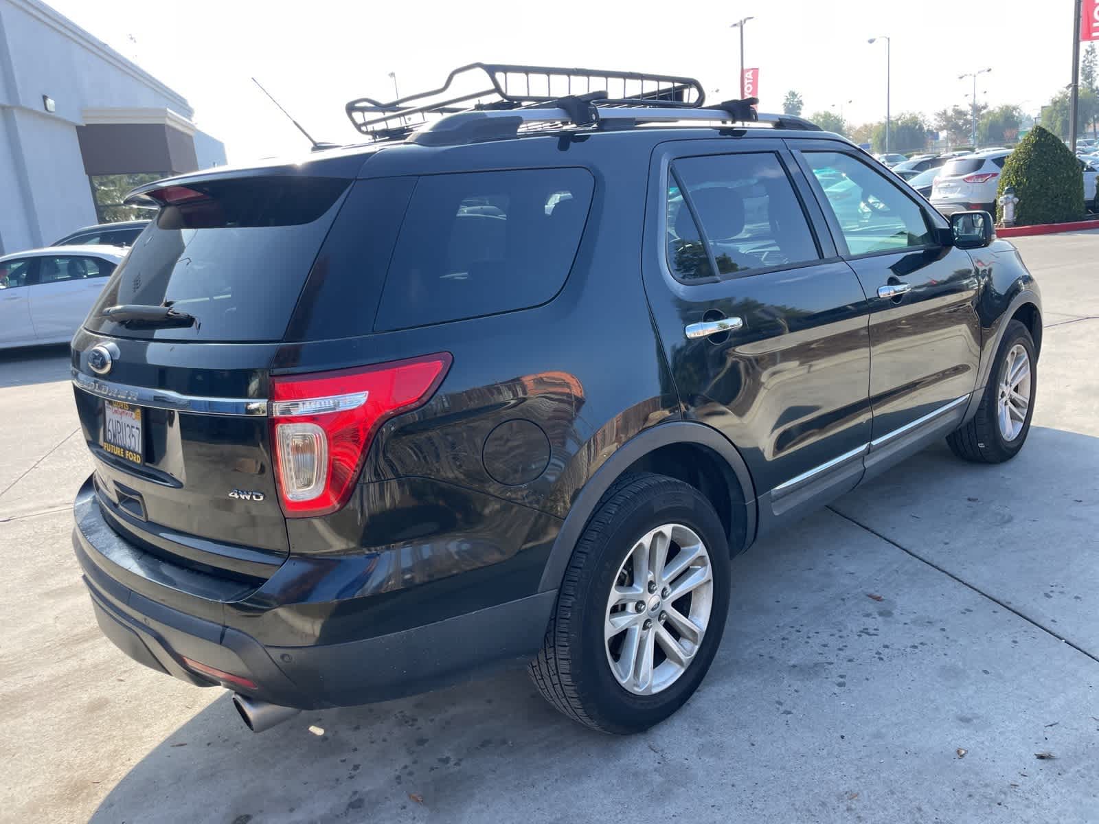 Thumbnail: 2013 Ford Explorer - 5