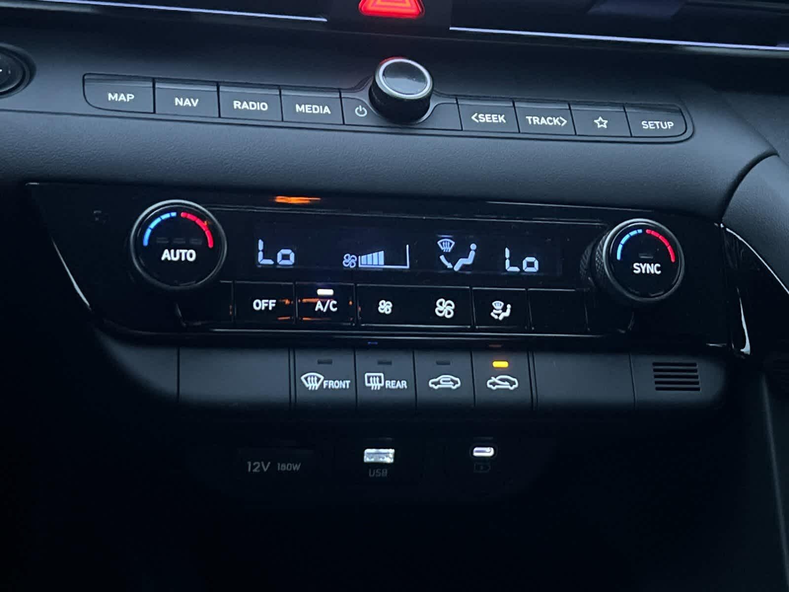Thumbnail: 2025 Hyundai Elantra - 21
