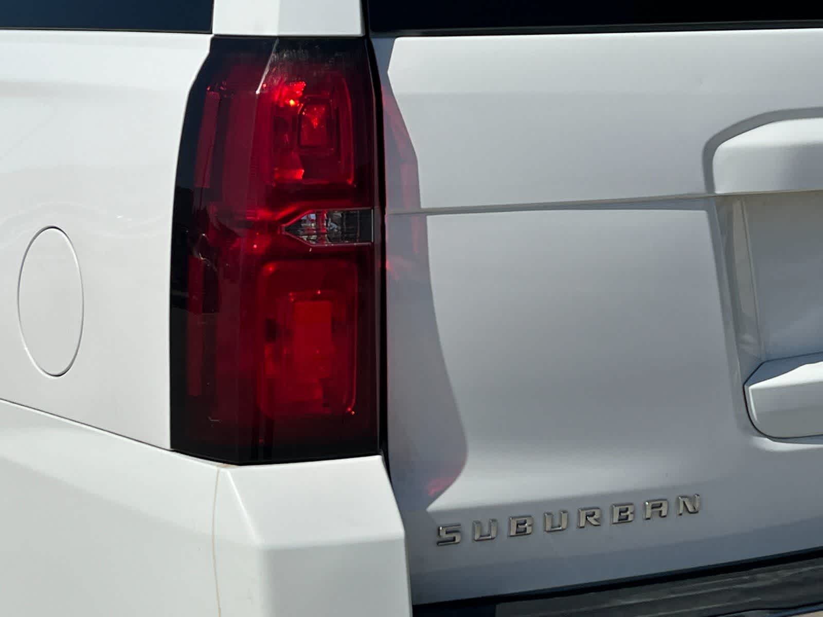 Thumbnail: 2015 Chevrolet Suburban - 30