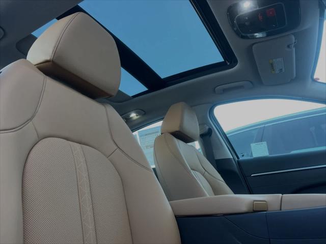 Thumbnail: 2025 Hyundai Sonata - 17
