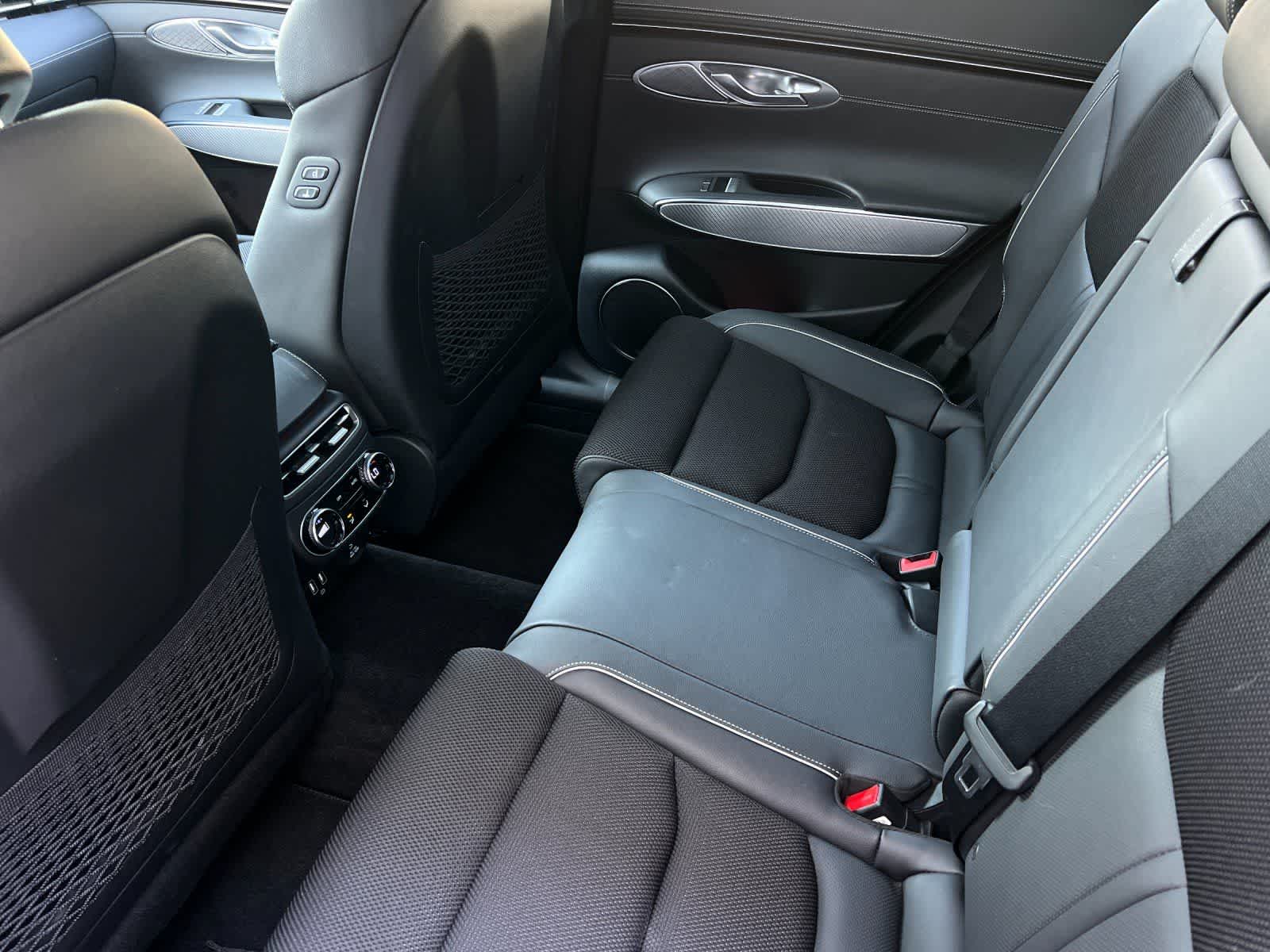 Thumbnail: 2023 Genesis GV70 - 5