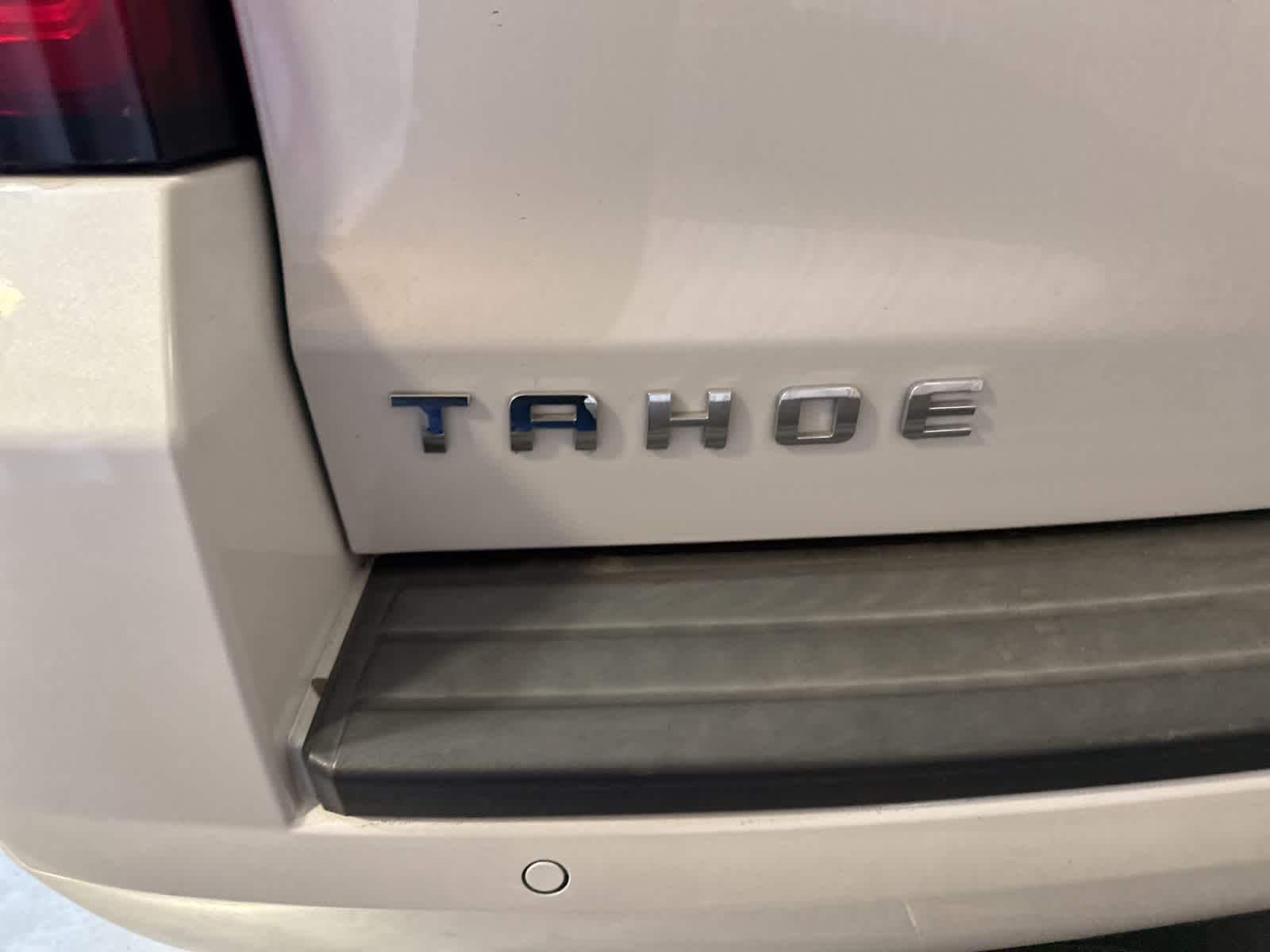 Thumbnail: 2018 Chevrolet Tahoe - 15