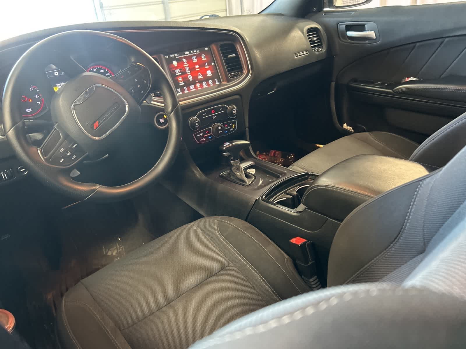 Thumbnail: 2016 Dodge Charger - 23