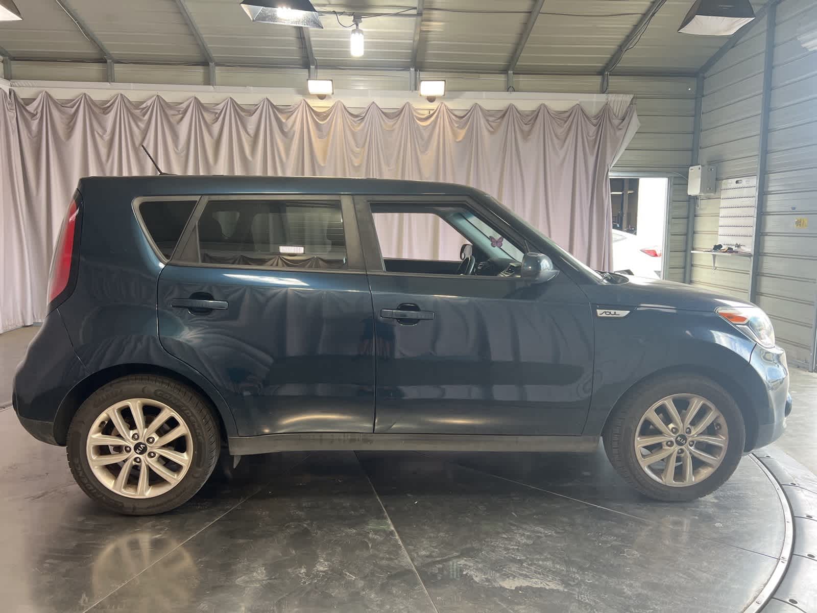 Thumbnail: 2017 Kia Soul - 8