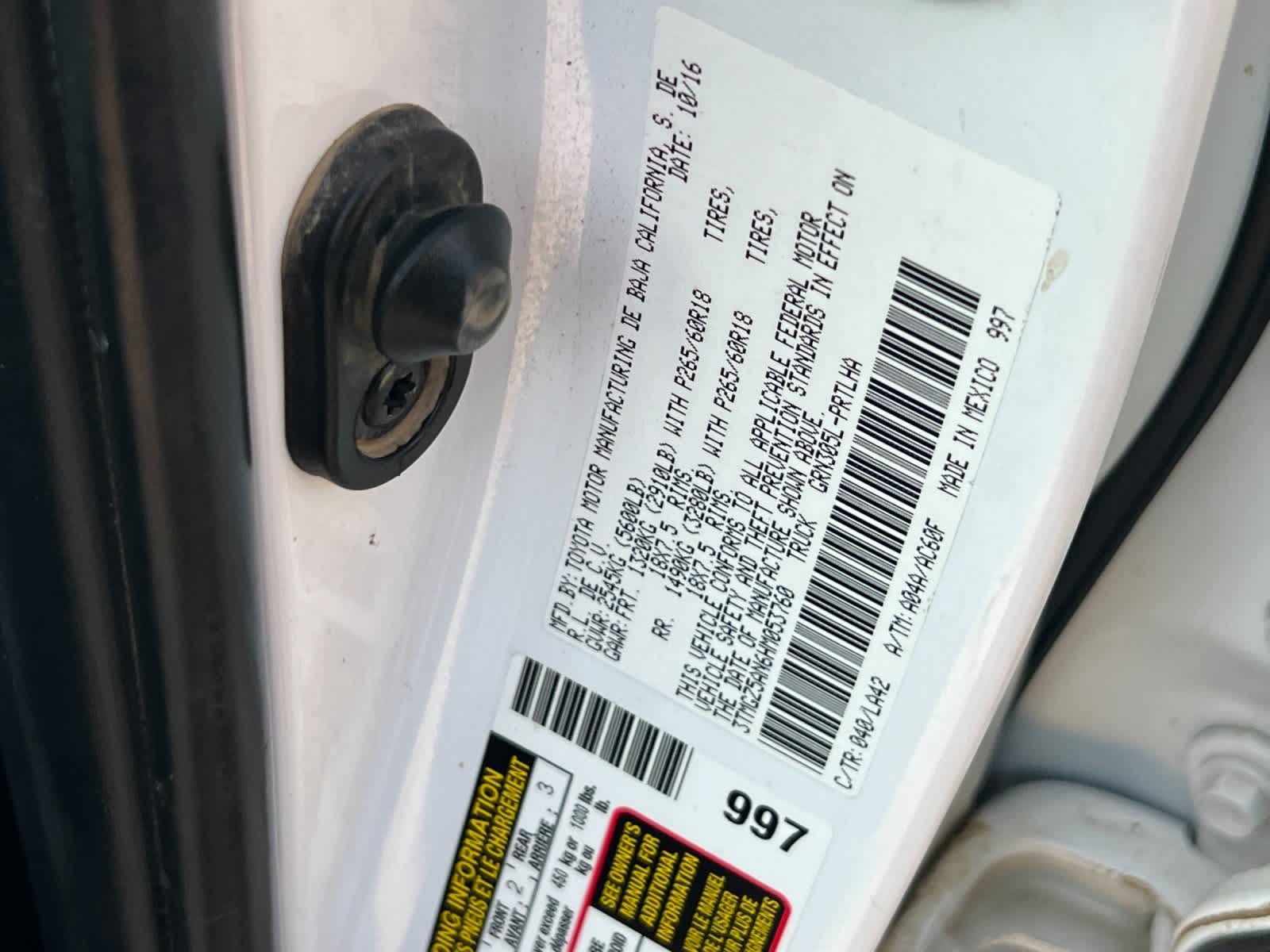 Thumbnail: 2017 Toyota Tacoma - 31