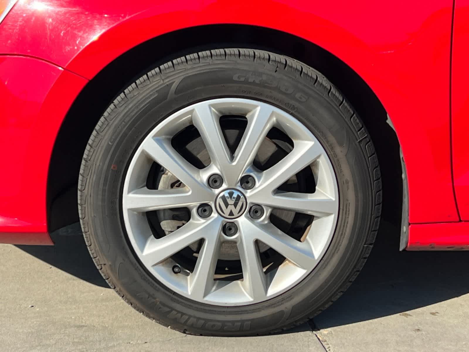 Thumbnail: 2015 Volkswagen Jetta - 24