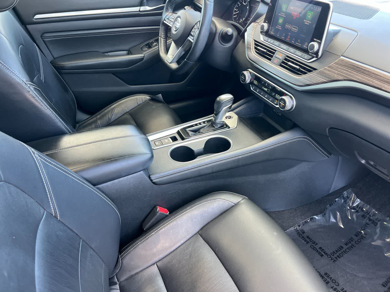 Thumbnail: 2019 Nissan Altima - 16