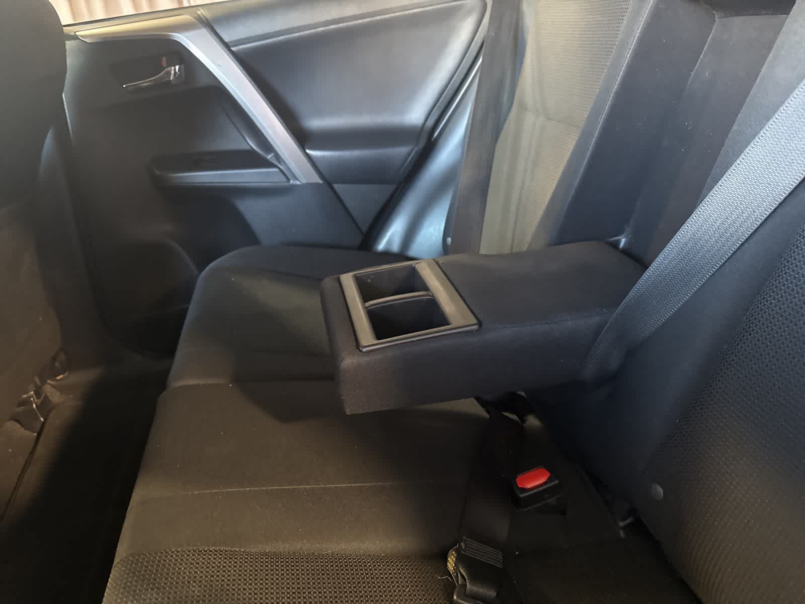 Thumbnail: 2017 Toyota RAV4 - 18