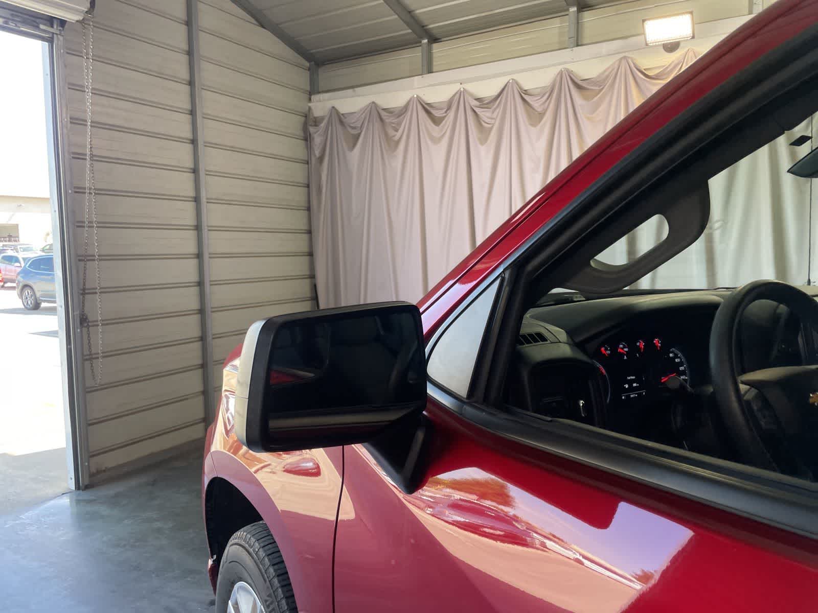 2022 Chevrolet Silverado 1500 LTD Custom photo 3