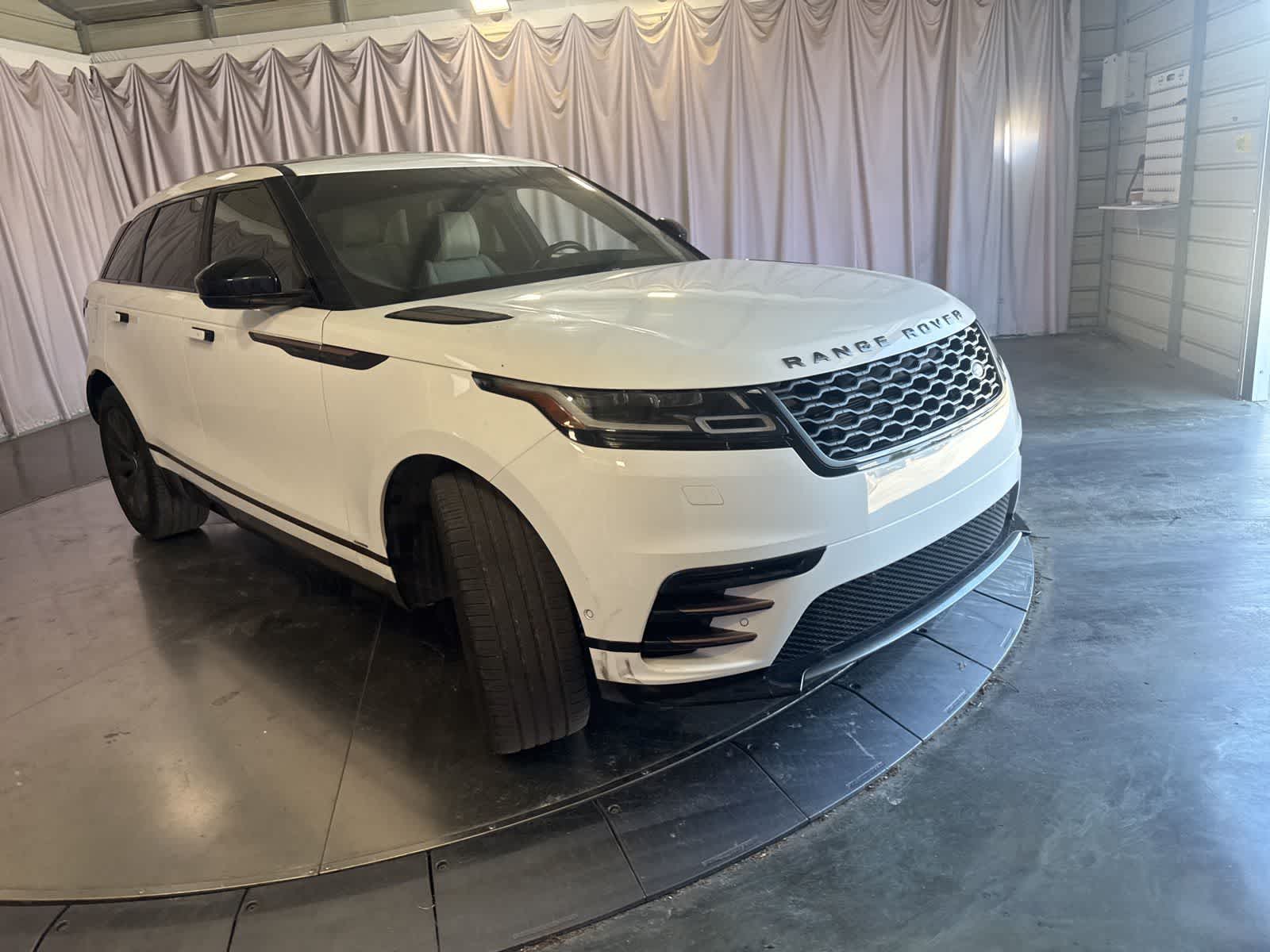 Thumbnail: 2018 Land Rover Range Rover Velar - 3
