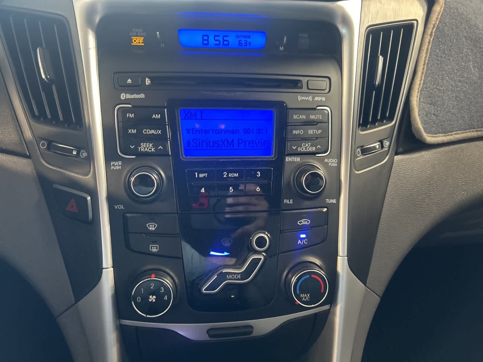 Thumbnail: 2011 Hyundai Sonata - 26