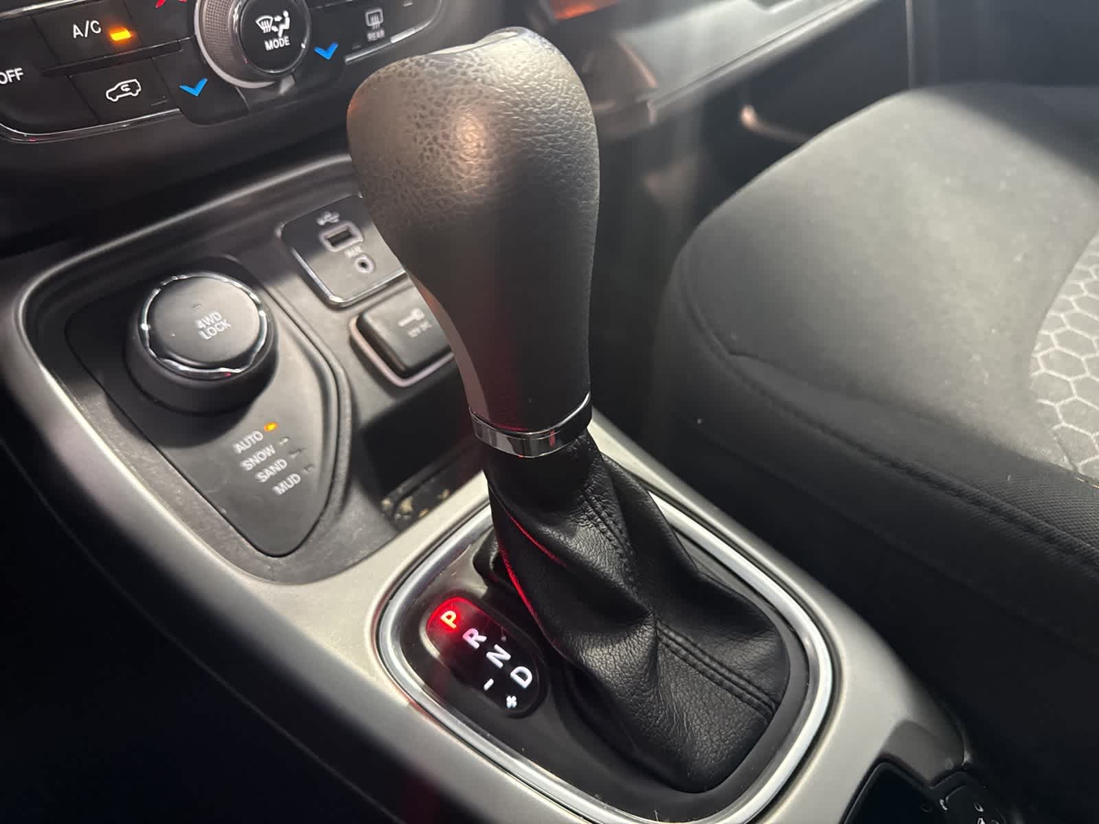 Thumbnail: 2019 Jeep Compass - 25