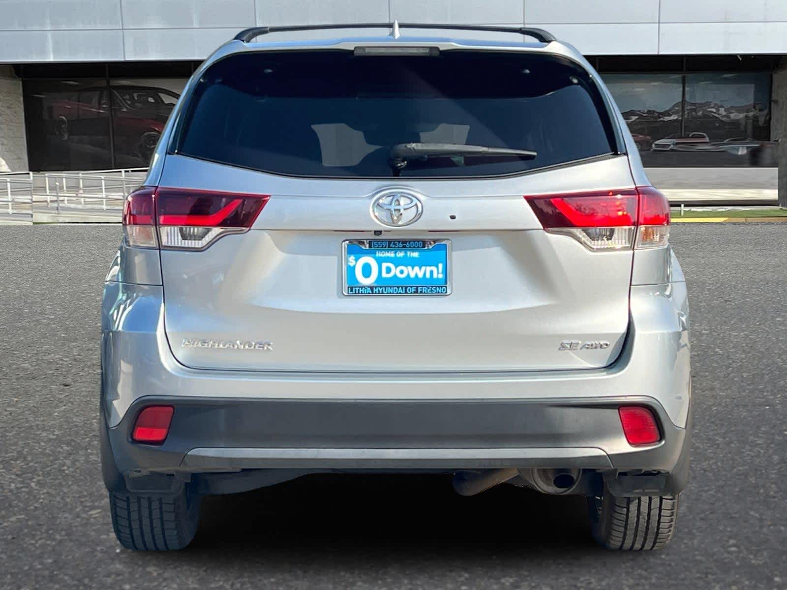 Thumbnail: 2019 Toyota Highlander - 7