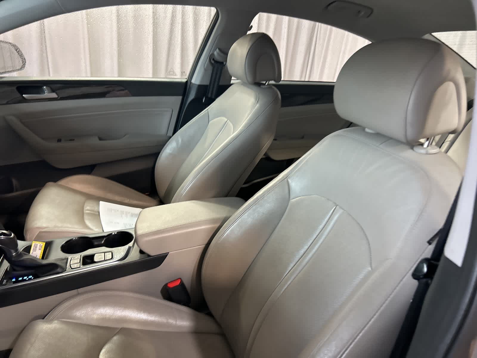 Thumbnail: 2017 Hyundai Sonata - 28