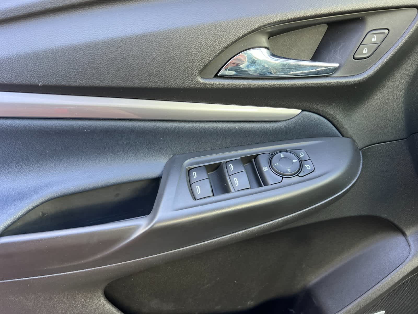 Thumbnail: 2022 Chevrolet Bolt EUV - 12