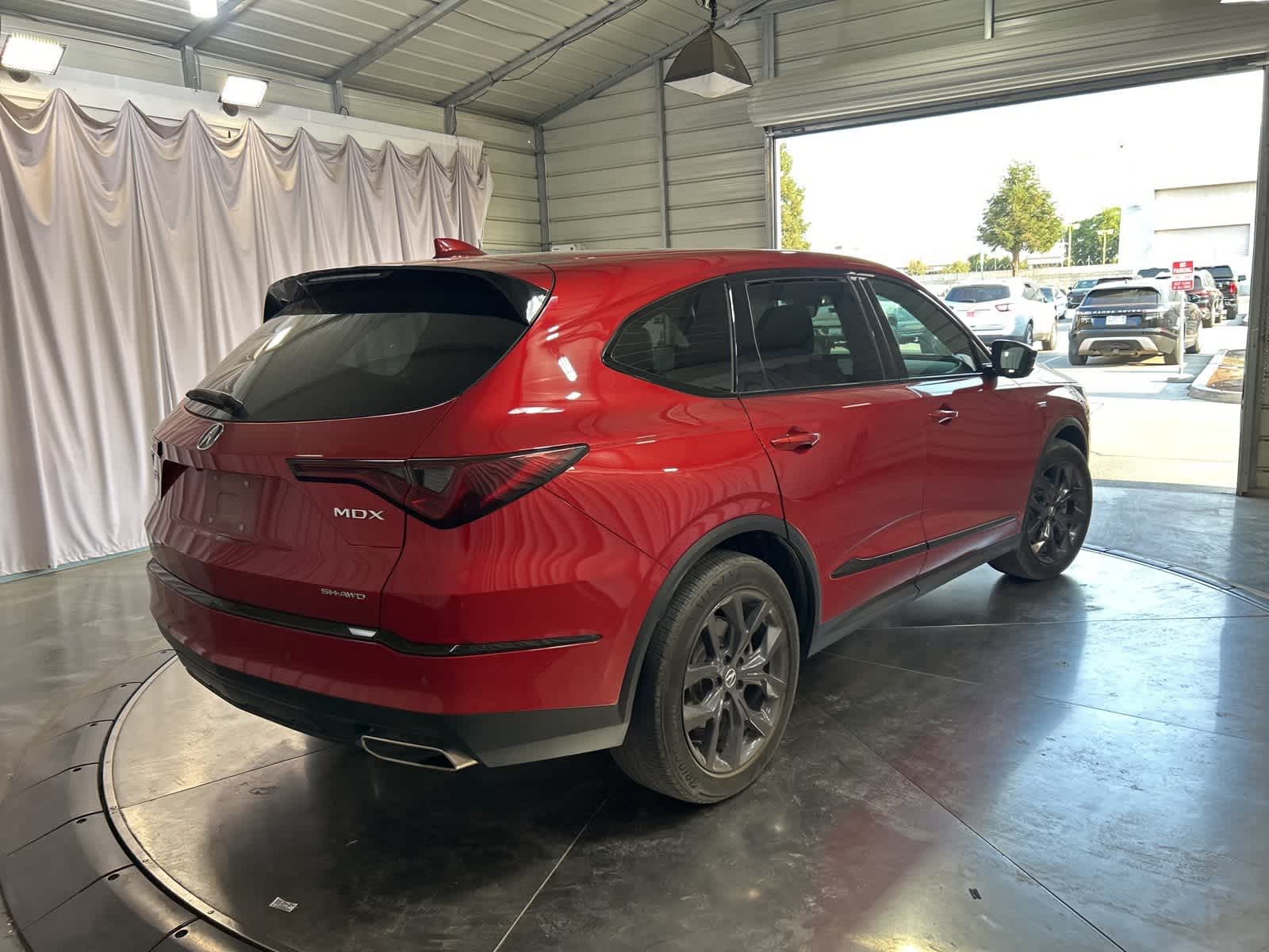 Thumbnail: 2023 Acura MDX - 9