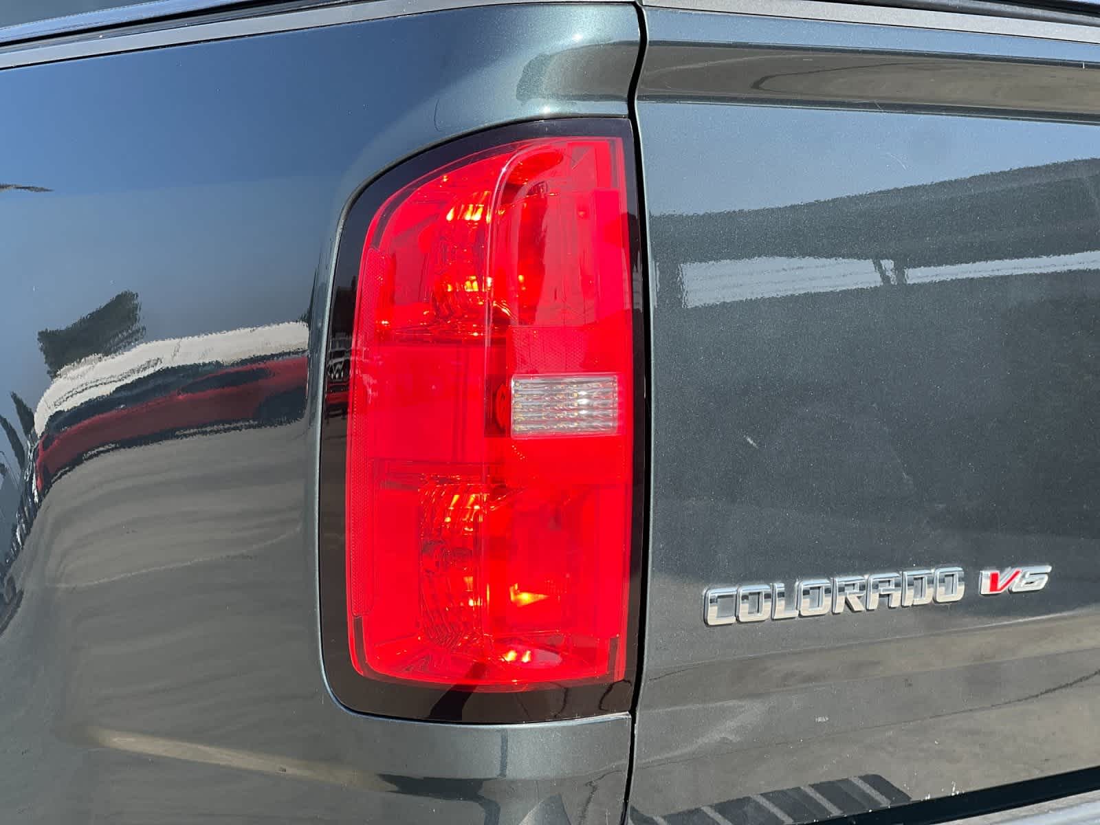 Thumbnail: 2017 Chevrolet Colorado - 26