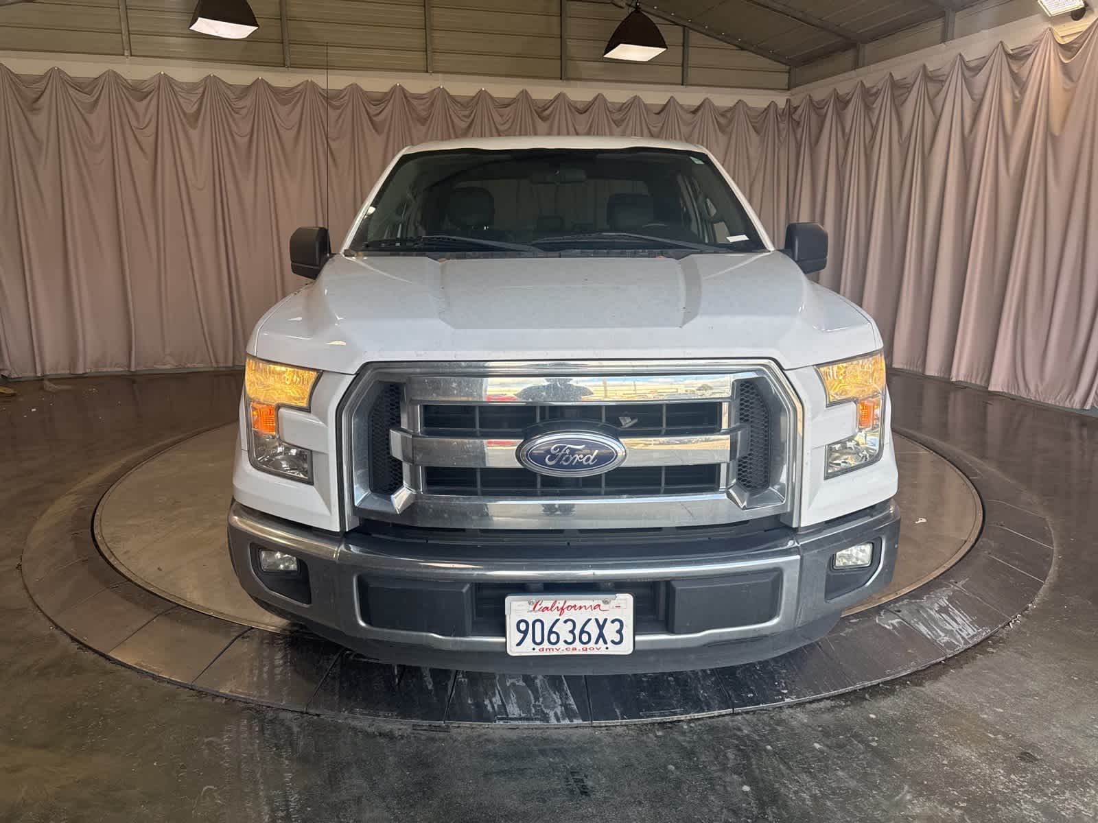 2016 Ford F-150 photo 2