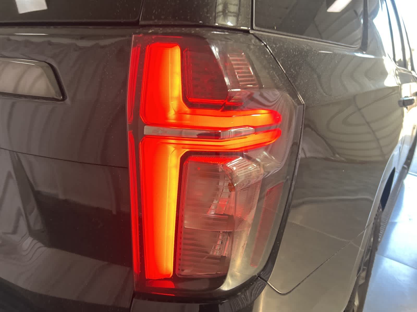 Thumbnail: 2021 Chevrolet Tahoe - 12