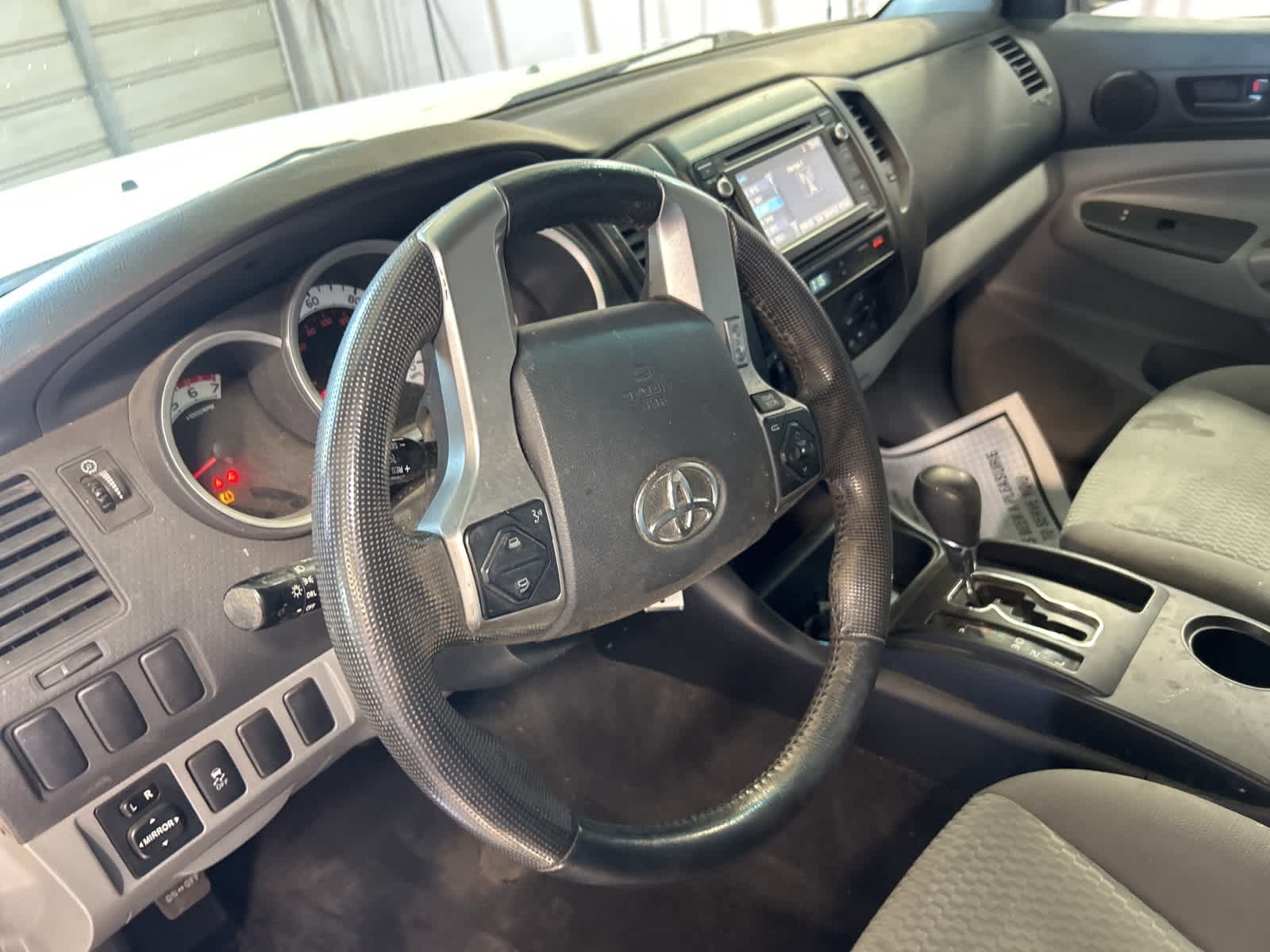Thumbnail: 2014 Toyota Tacoma - 25