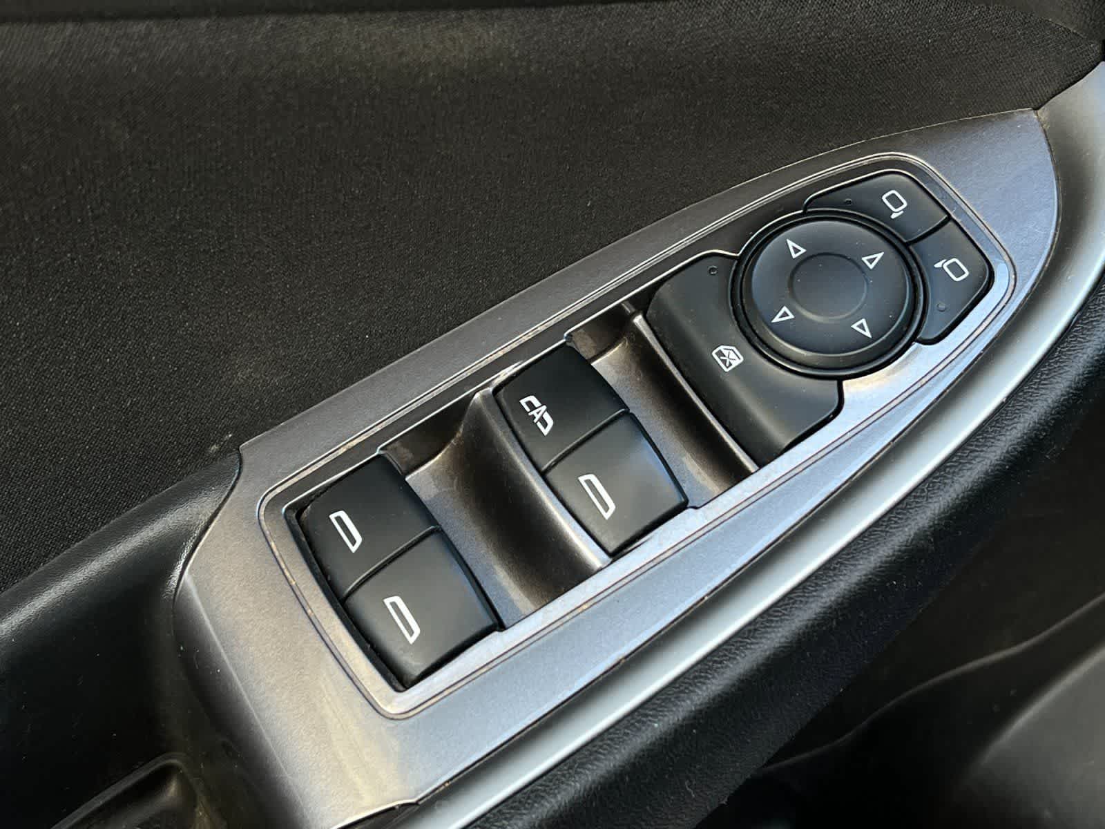 Thumbnail: 2023 Chevrolet Malibu - 14